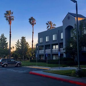 Surestay Hotel By Best Western Ontario Airport